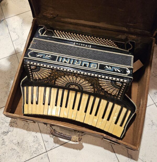 Burini accordeon
