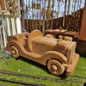 Houten speelgoed auto